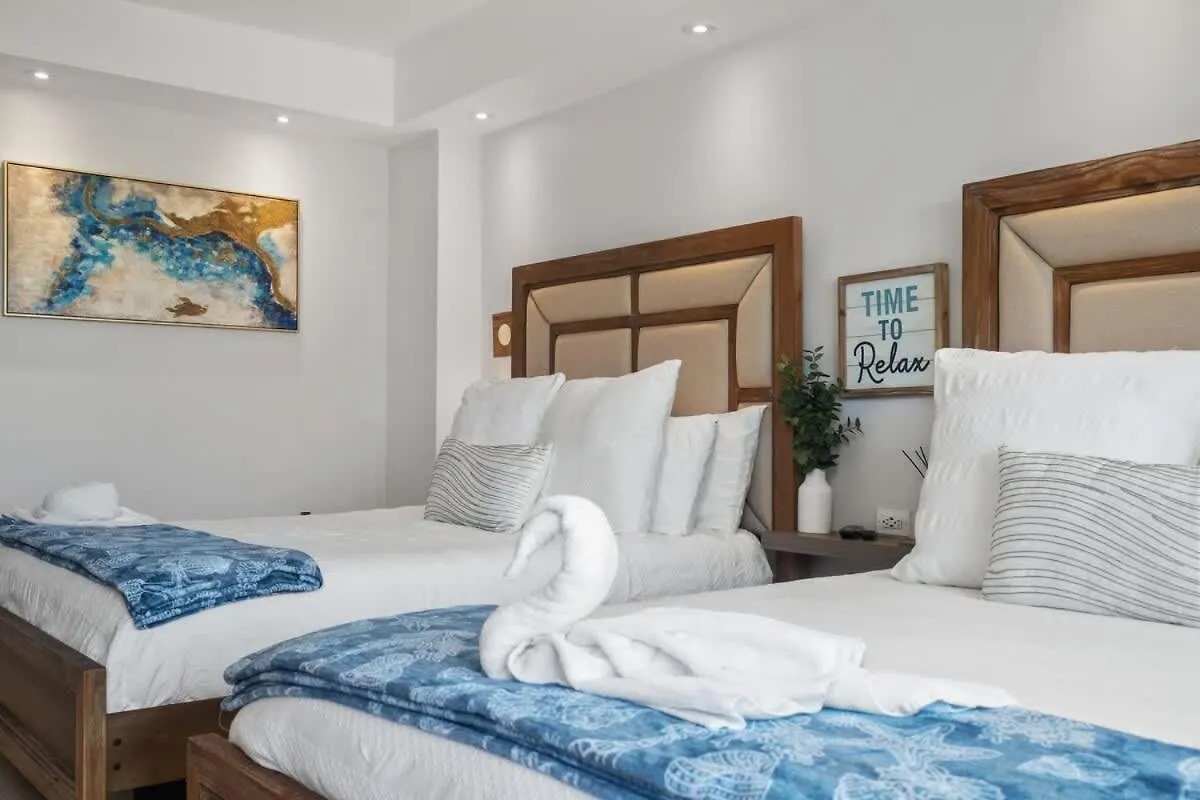 Beachfront Luxury 2Br-Villa Acqua Rio Mar Carmelita Apartment