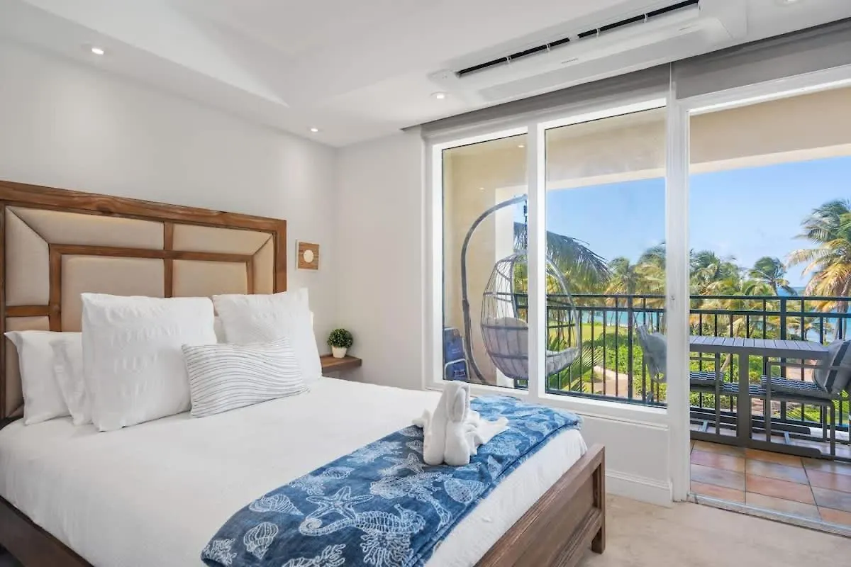 Beachfront Luxury 2Br-Villa Acqua Rio Mar Carmelita Apartment